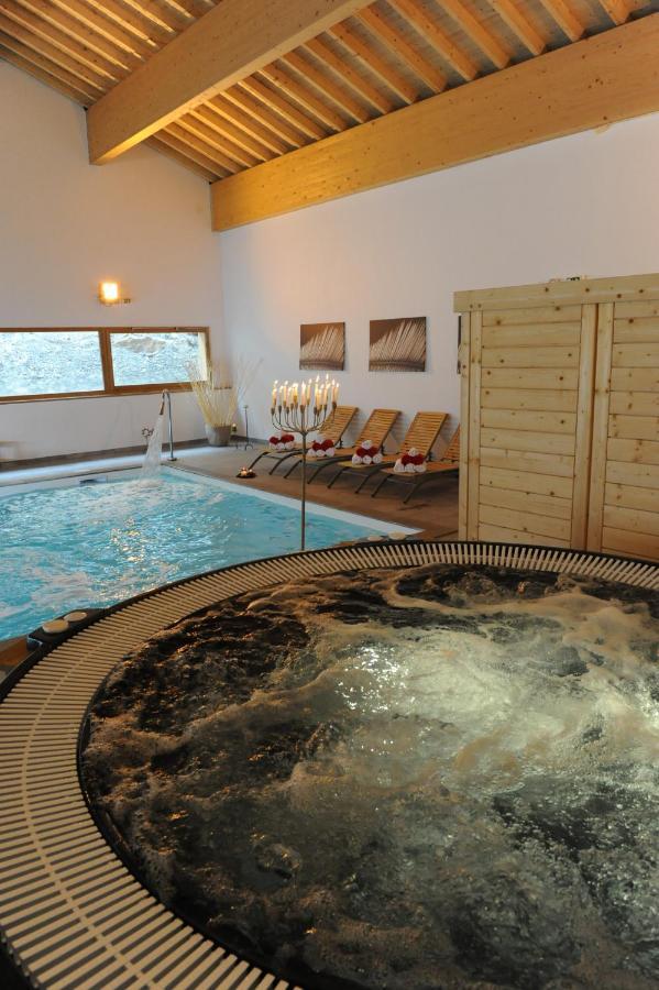 Le Hameau Spa & Piscine Studio 4Pers By Alpvision Residences Orelle Exterior photo